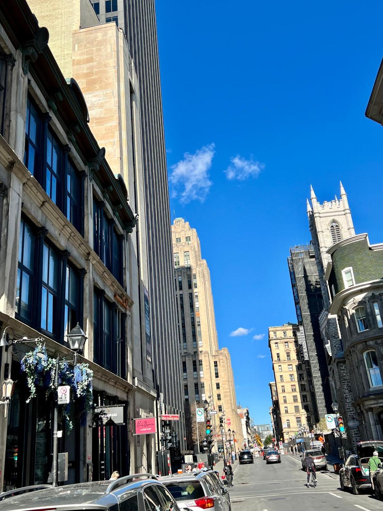Elegant 3 Bedroom Apartment In Old Port - 302 Montreal Exterior photo
